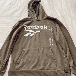 REEBOK BOYS SWEATSHIRT